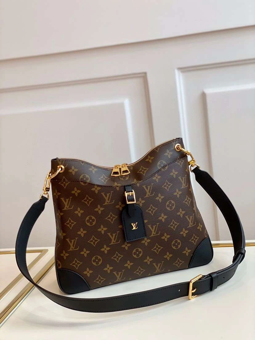 &MOMO--- M45352 cowhide item : A-B330G2835