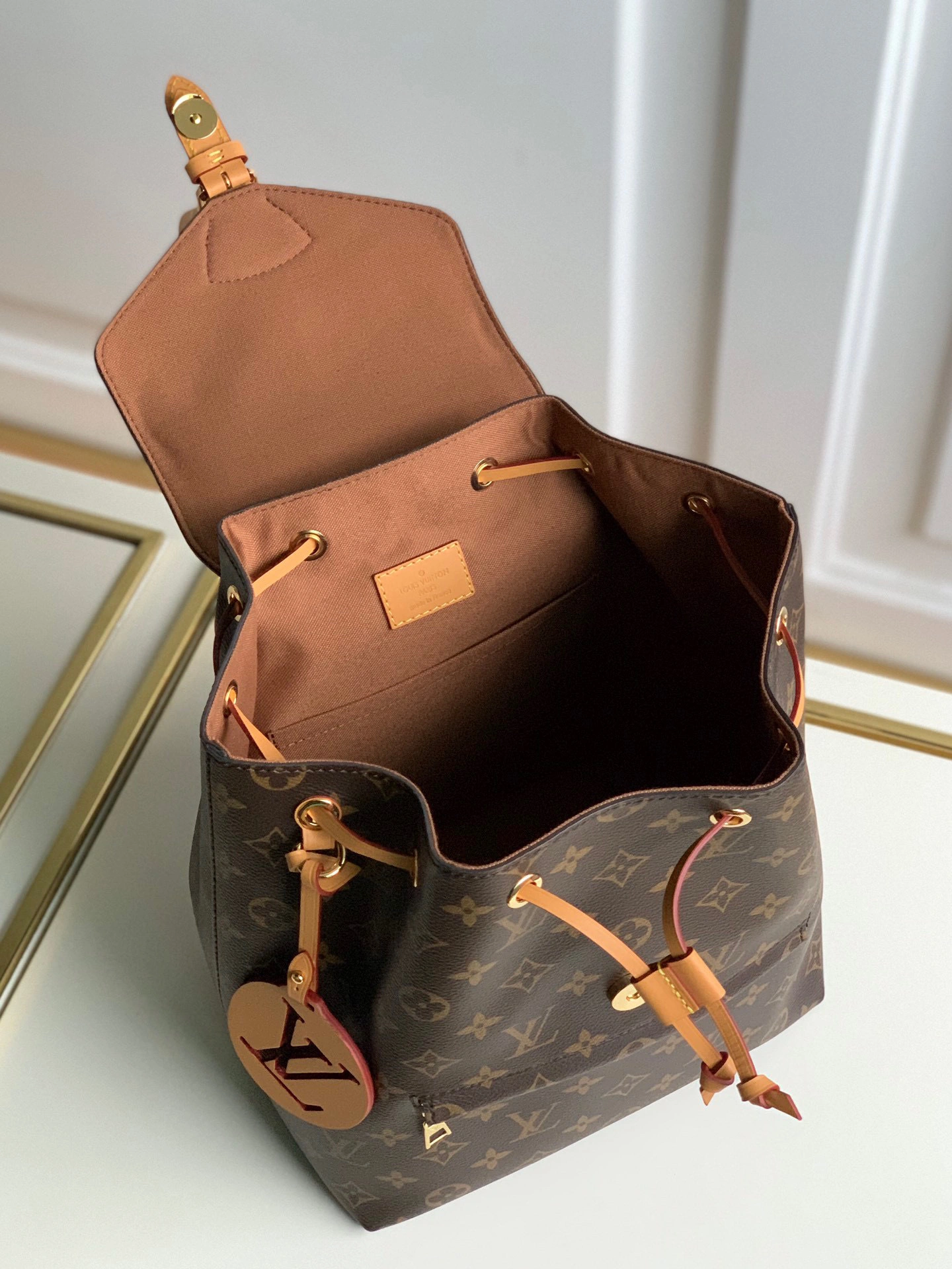 &MOMO--- M45501 item :B-B063E5327T