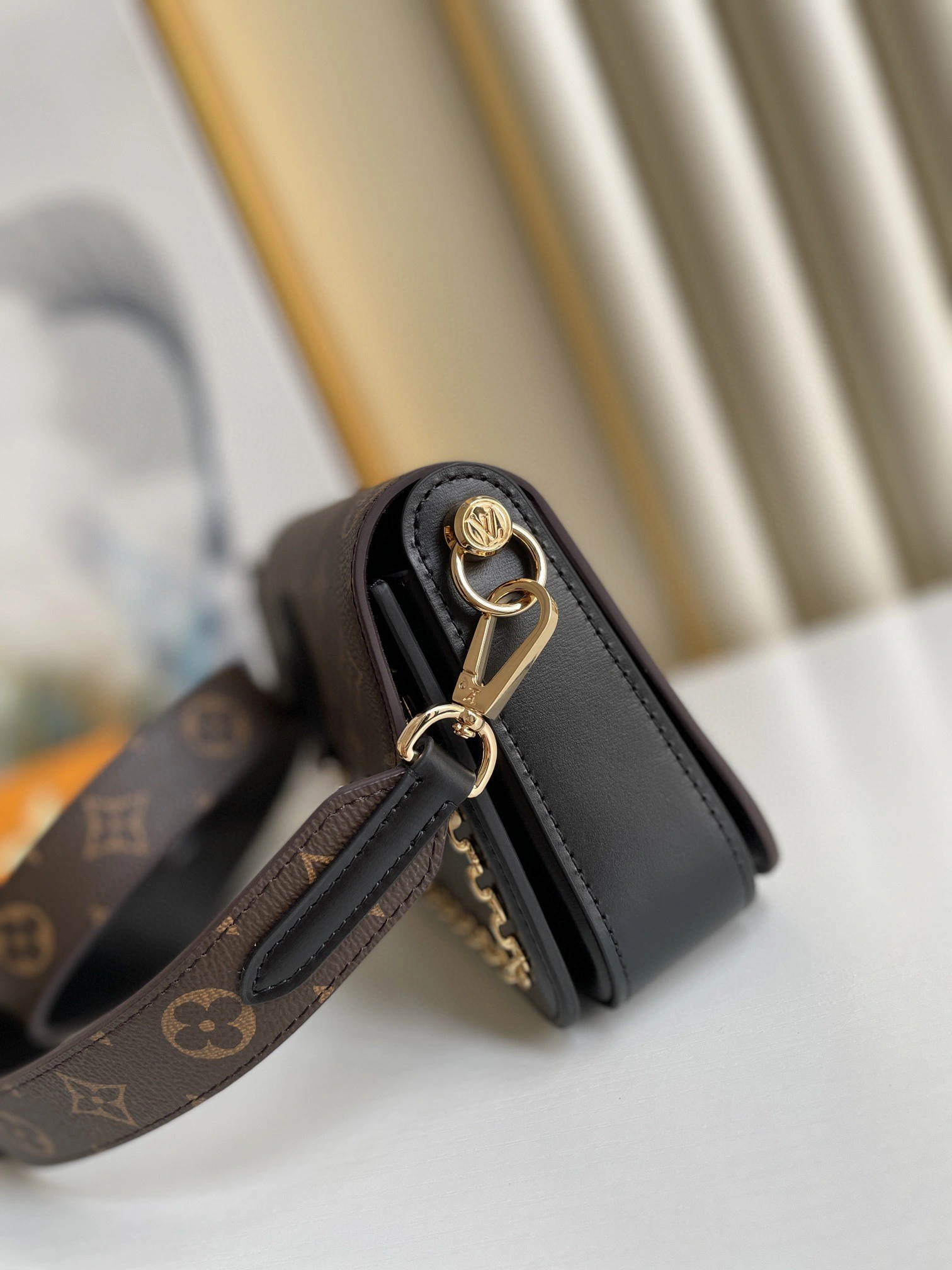 *MOMO--- M45559 item : A-B00G2945