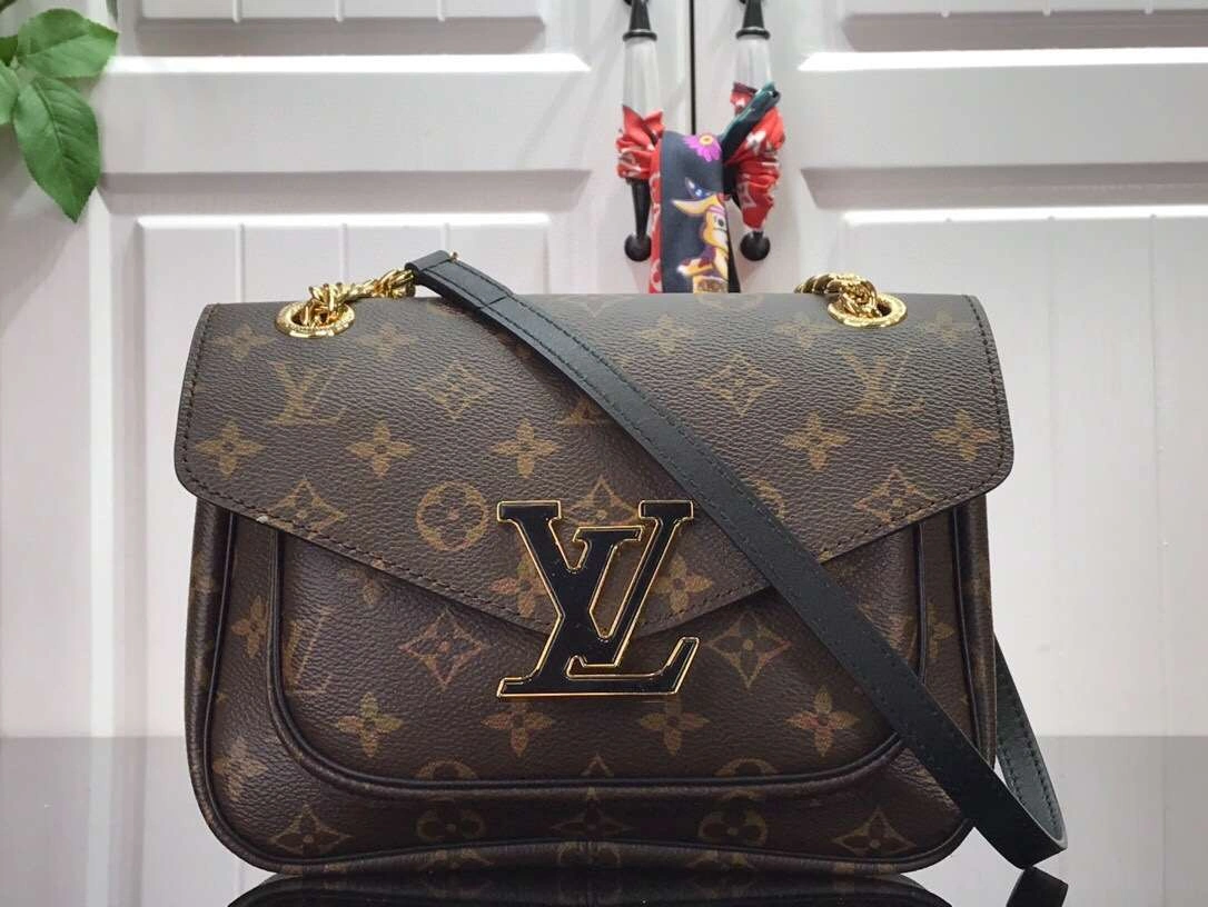 MOMO--- M45592 item :174B53E1509