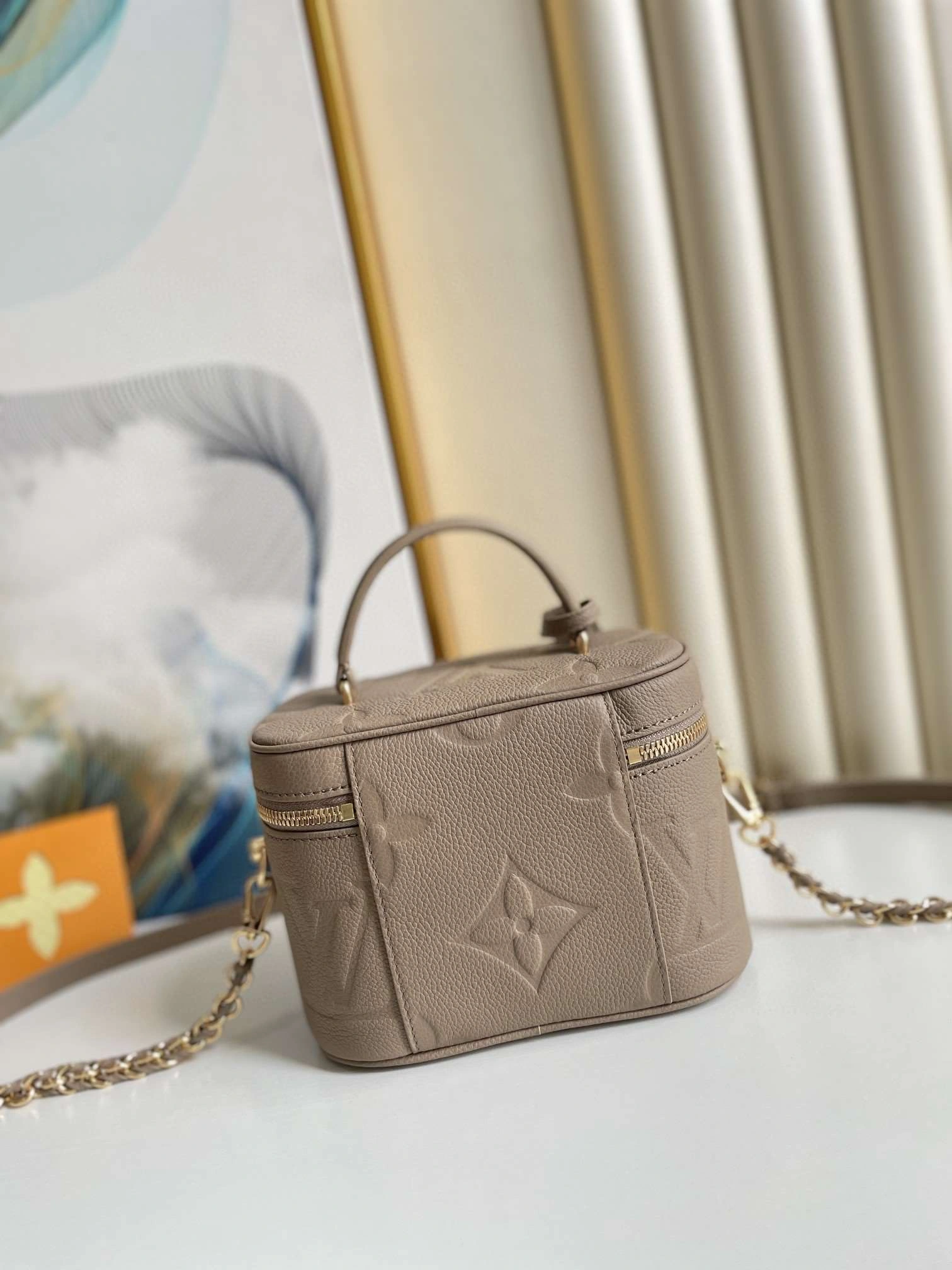 *MOMO--- M45608 item : A-B00G2704