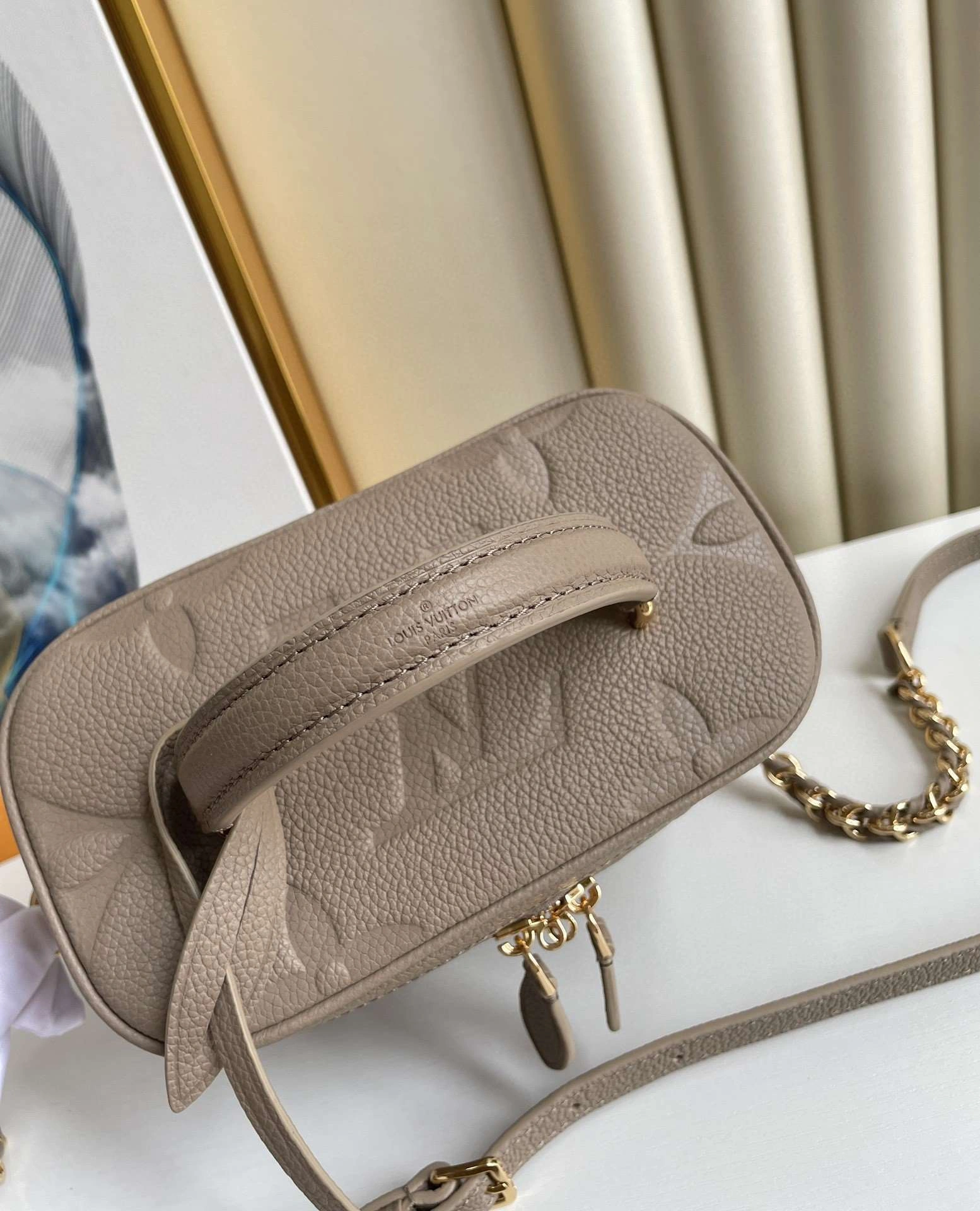 *MOMO--- M45608 item : A-B00G2704