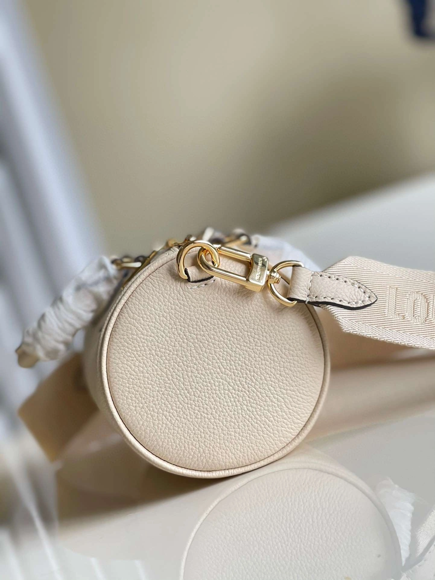 *MOMO--- M45707 item : A-B00G2939