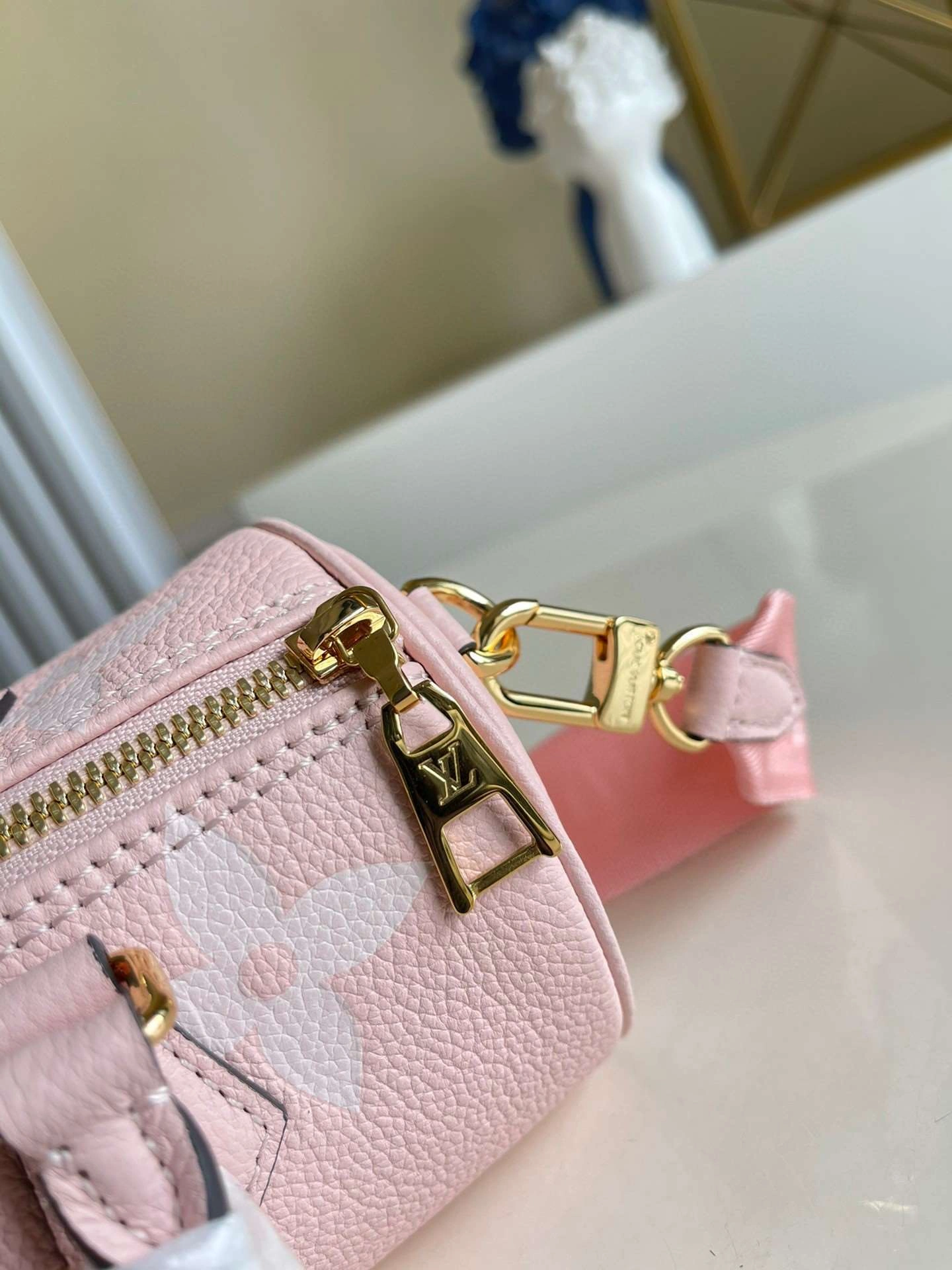 *MOMO--- M45708 item : A-B00G2949