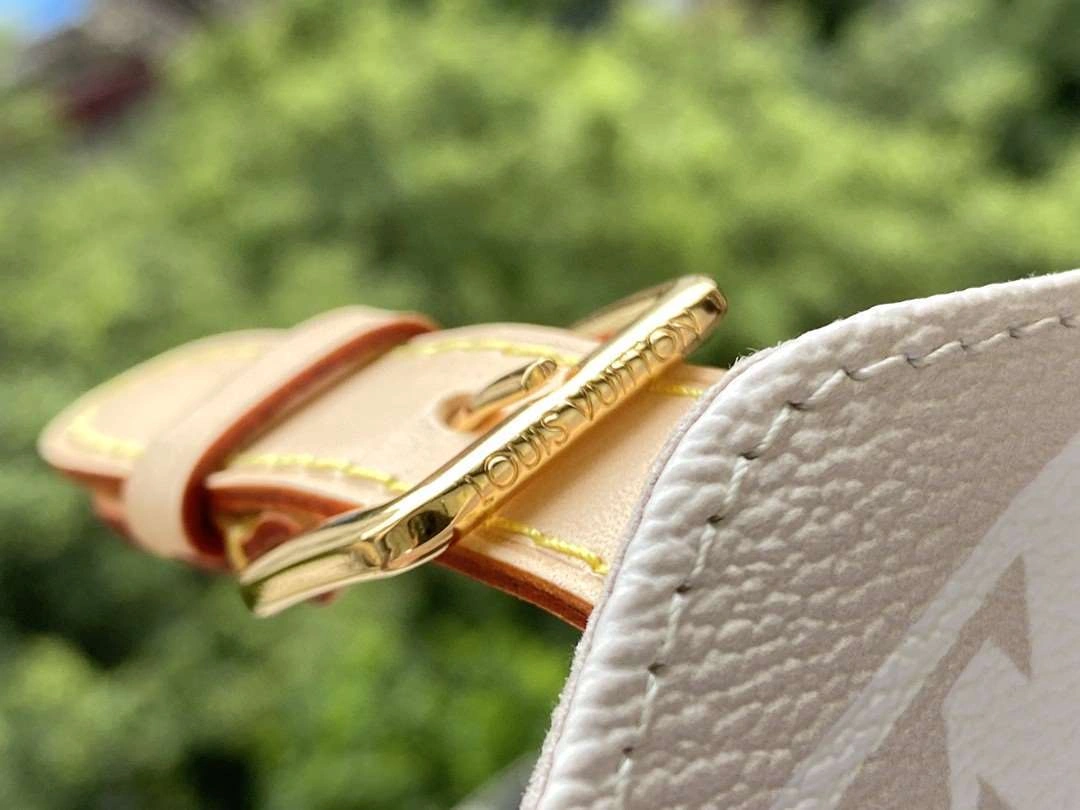 *MOMO--- M45764 item : A-B00G2924