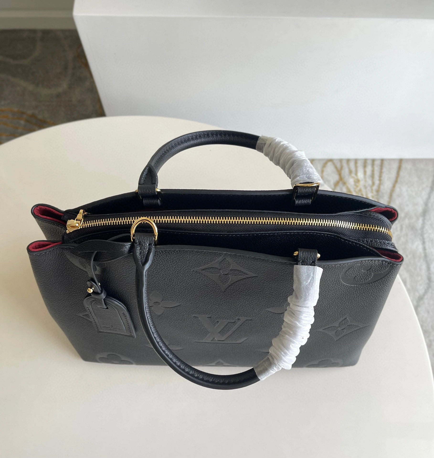 *MOMO--- M45811 item : A-B564J75321T