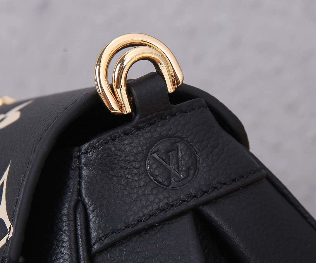 *MOMO--- M45859 cowhide item : A-B00G2848