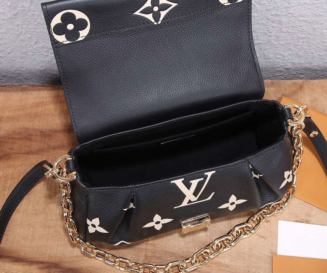 *MOMO--- M45859 cowhide item : A-B00G2848