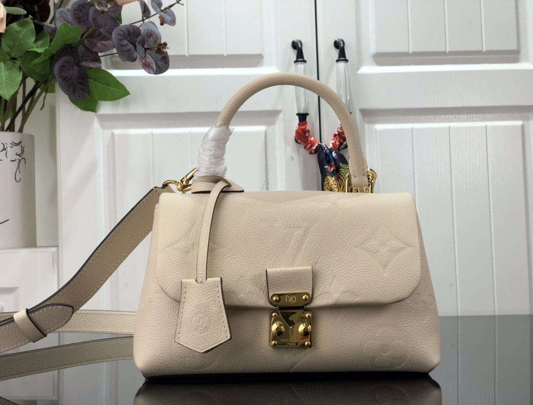 MOMO--- M46008 cowhide item:D-B174D1523