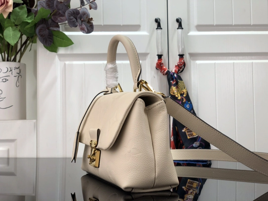 MOMO--- M46008 cowhide item:D-B174D1523