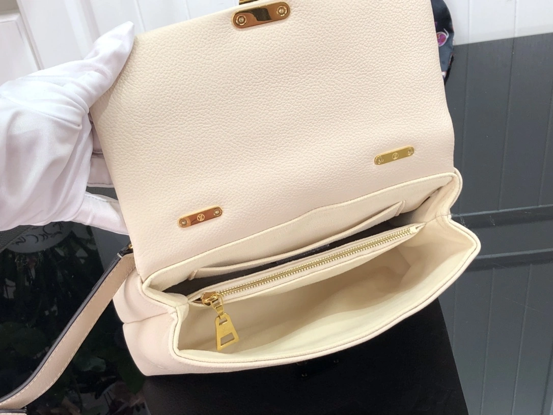 MOMO--- M46008 cowhide item:D-B174D1523