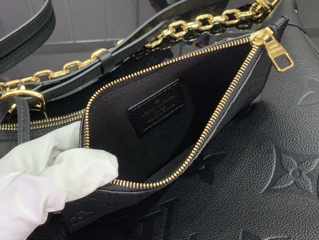 &MOMO--- M46725 cowhide Loop Hobo Monogram Empreinte item:C-B063K2202R