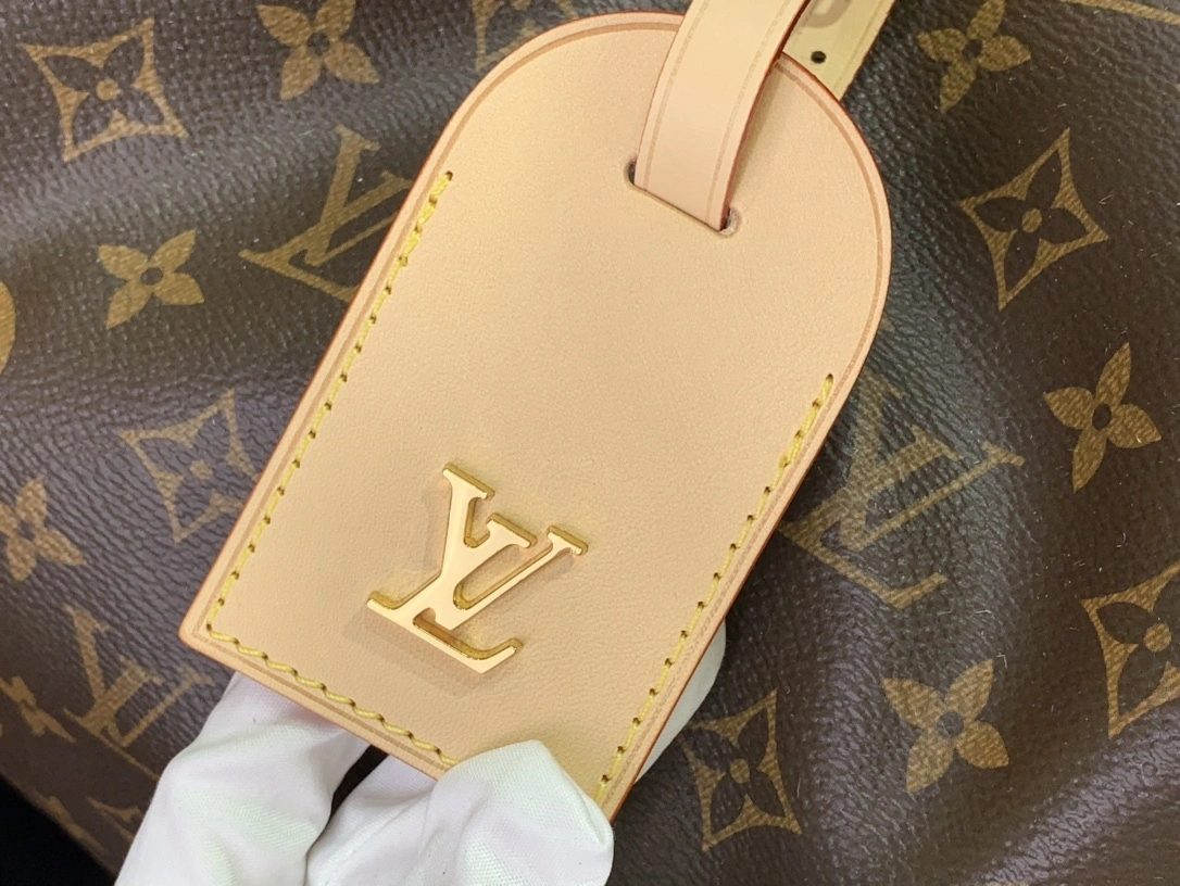 MOMO--- M46817 Atlantis Monogram item:C-B063K2215R