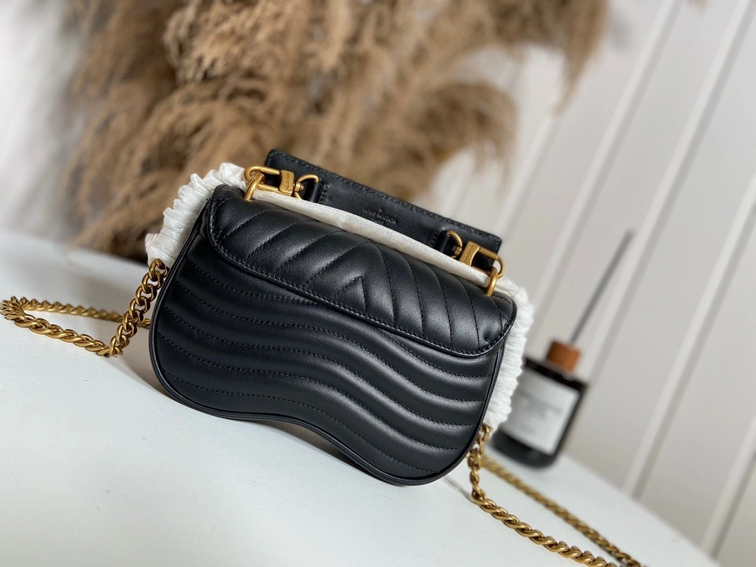 MOMO--- M51683 item : A-B00H0303