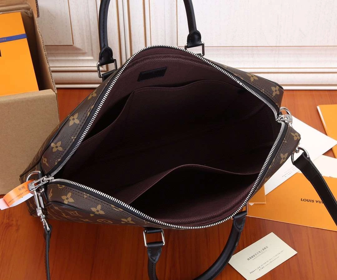 *MOMO--- M52005 item : A-B340G2829