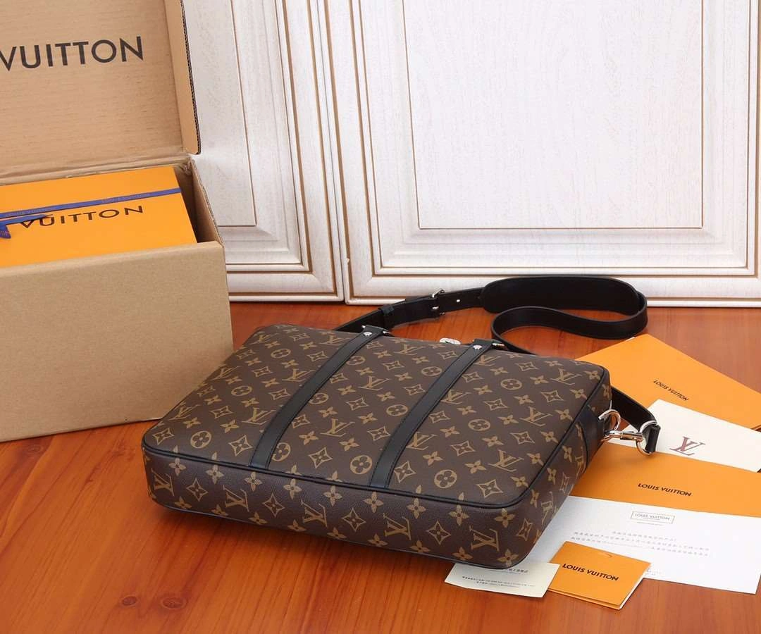 *MOMO--- M52005 item : A-B340G2829
