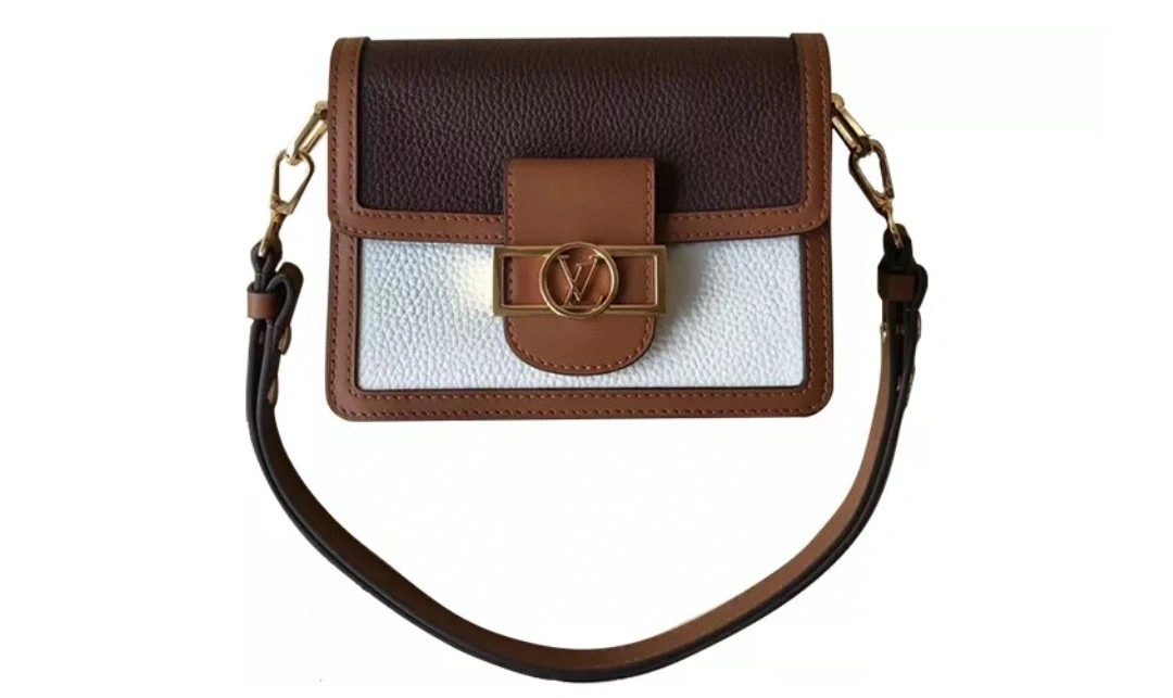 MOMO--- M53806 cowhide item : A-B00H0344