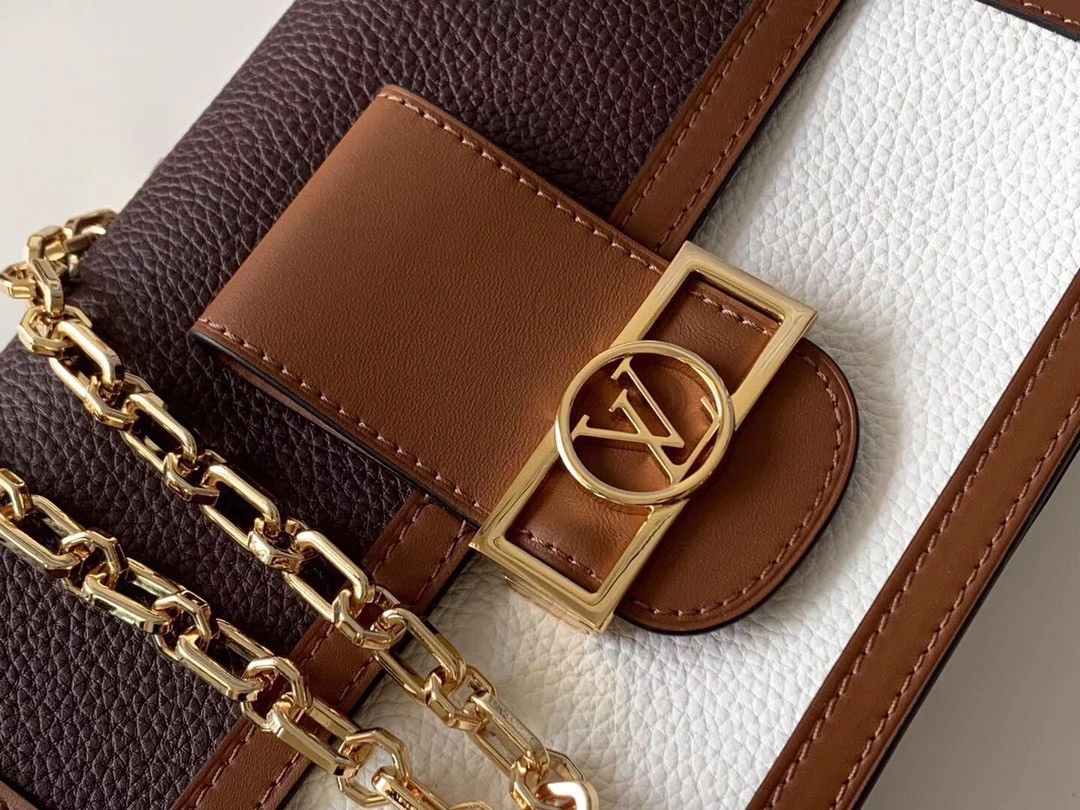 MOMO--- M53806 cowhide item : A-B00H0344