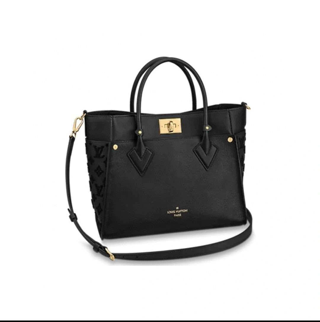 *MOMO--- M53826 Calfskin item : A-B00G3011