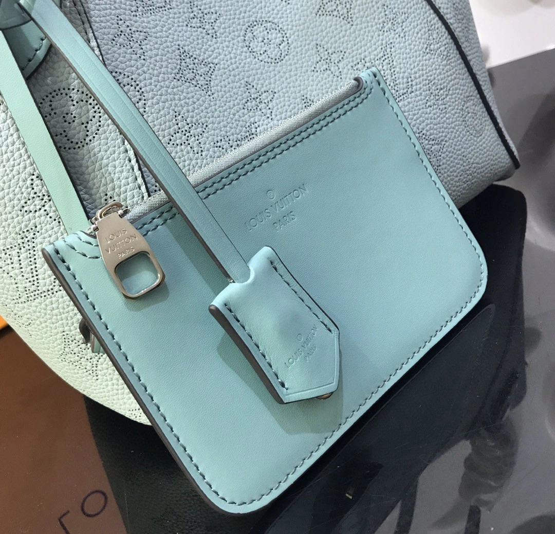 MOMO--- M55905 Calfskin item : A-B00H0362