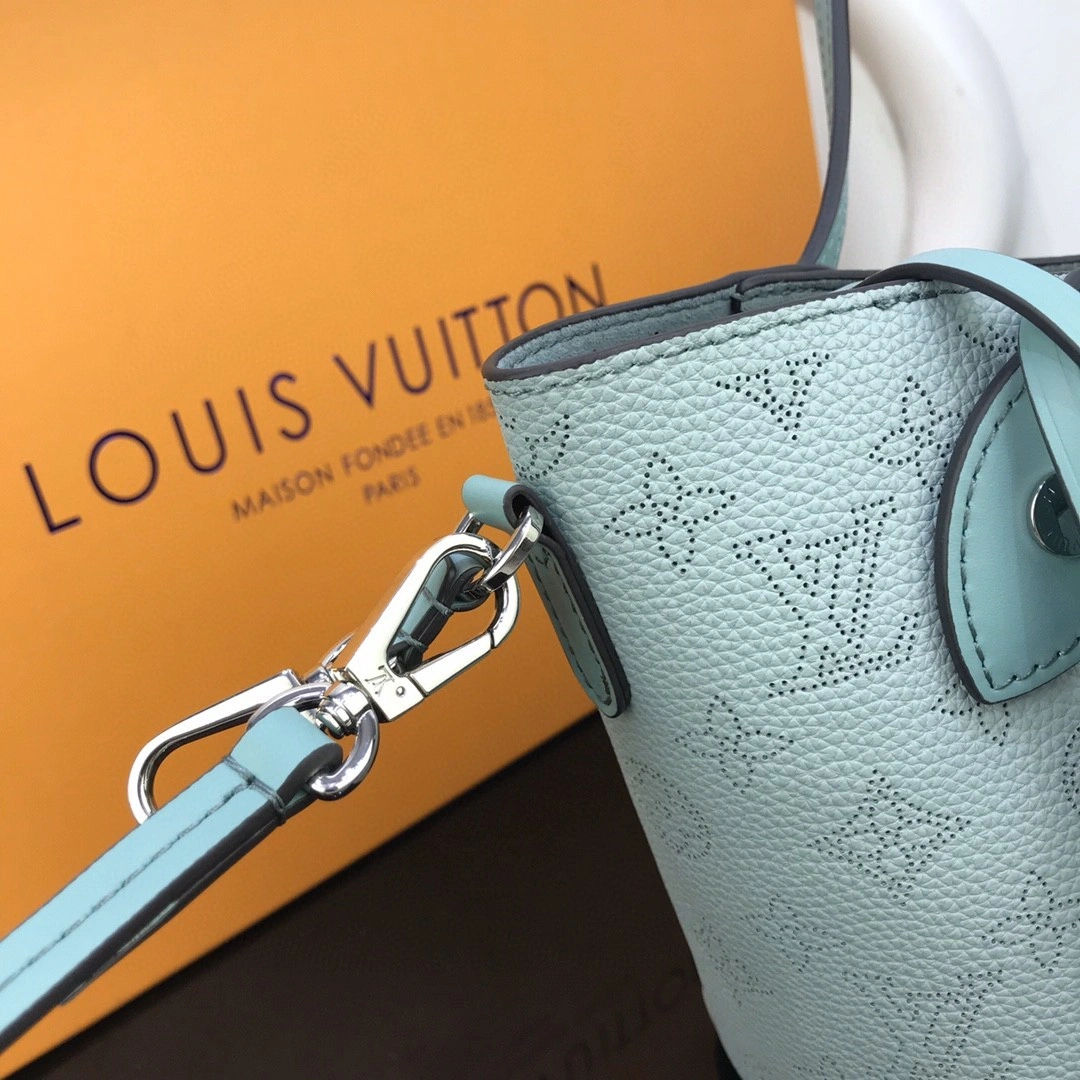 MOMO--- M55905 Calfskin item : A-B00H0362