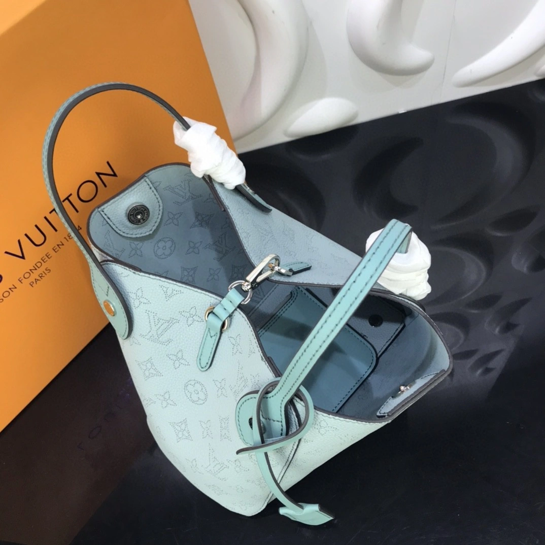 MOMO--- M55905 Calfskin item : A-B00H0362
