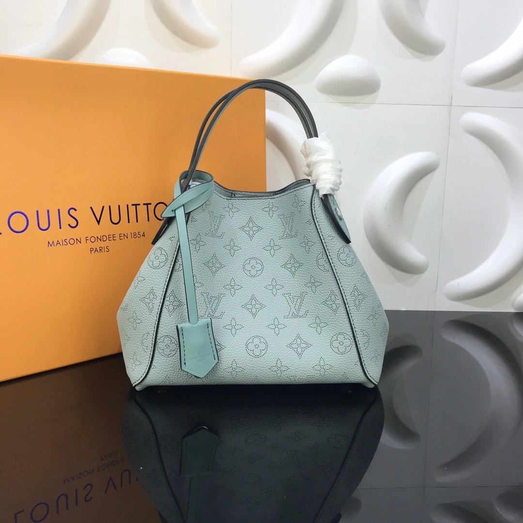 MOMO--- M55905 Calfskin item : A-B00H0362