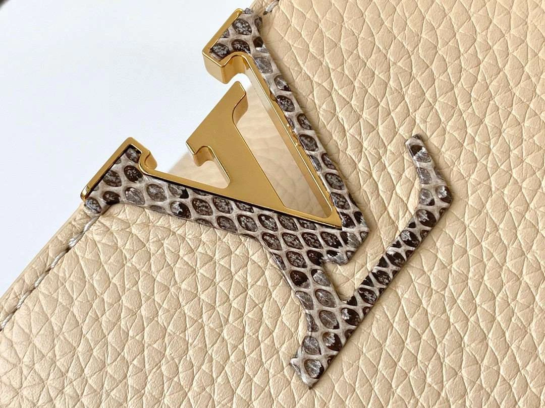 *MOMO--- M55923 item : A-B040G3025