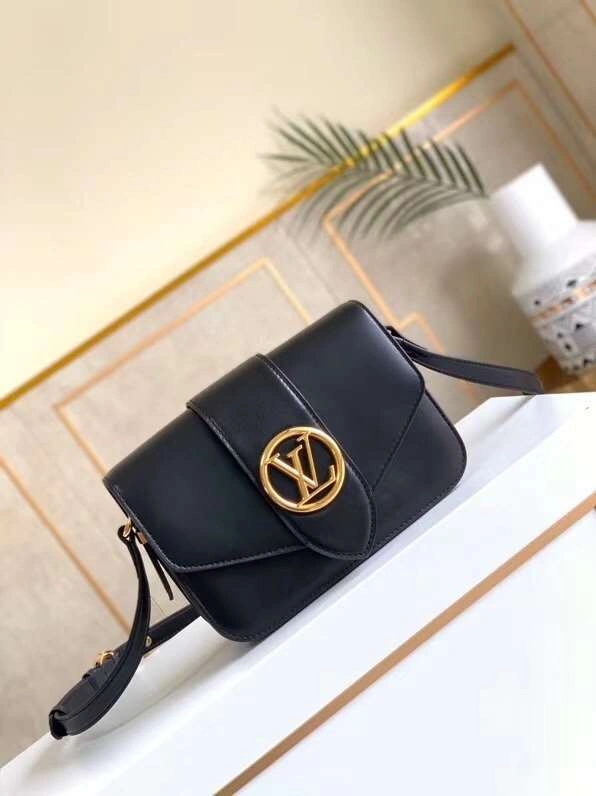 *MOMO--- M55948 cowhide item : A-B116G2955
