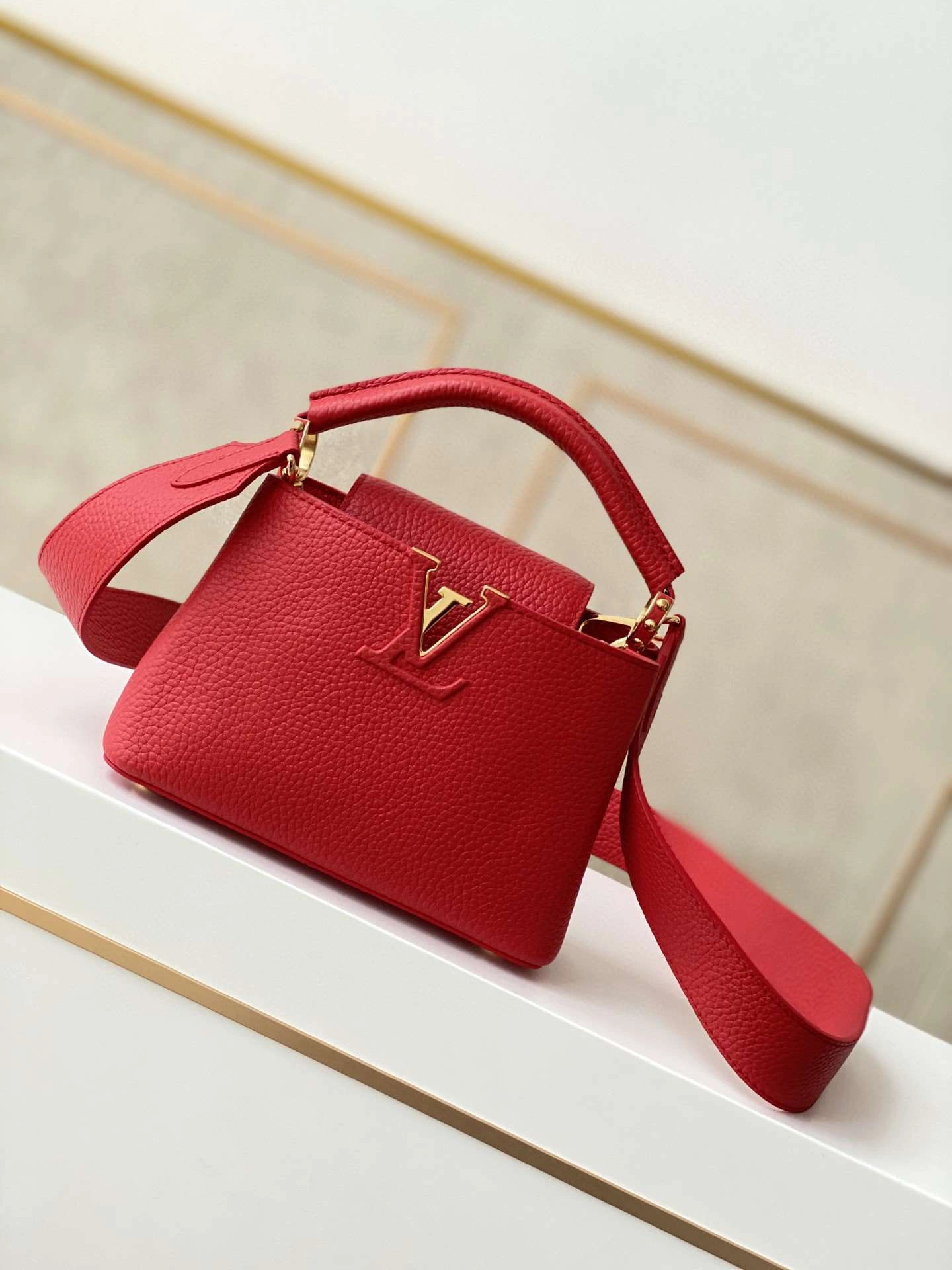 *MOMO--- M55985 item : A-B00G3023