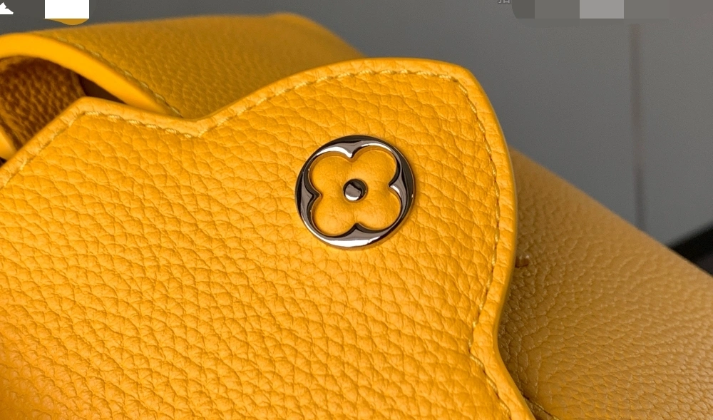 &MOMO--- M55985 item : A-B00H0322A