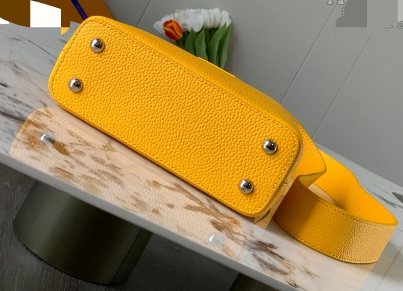 &MOMO--- M55985 item : A-B00H0322A