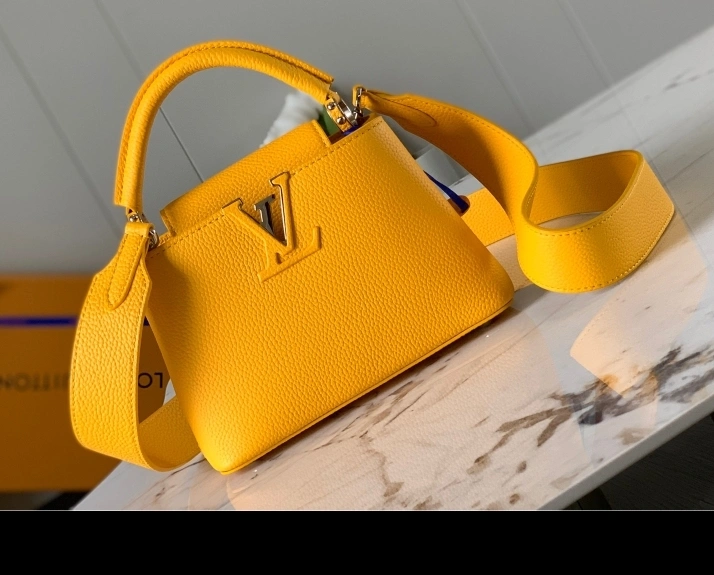 &MOMO--- M55985 item : A-B00H0322A