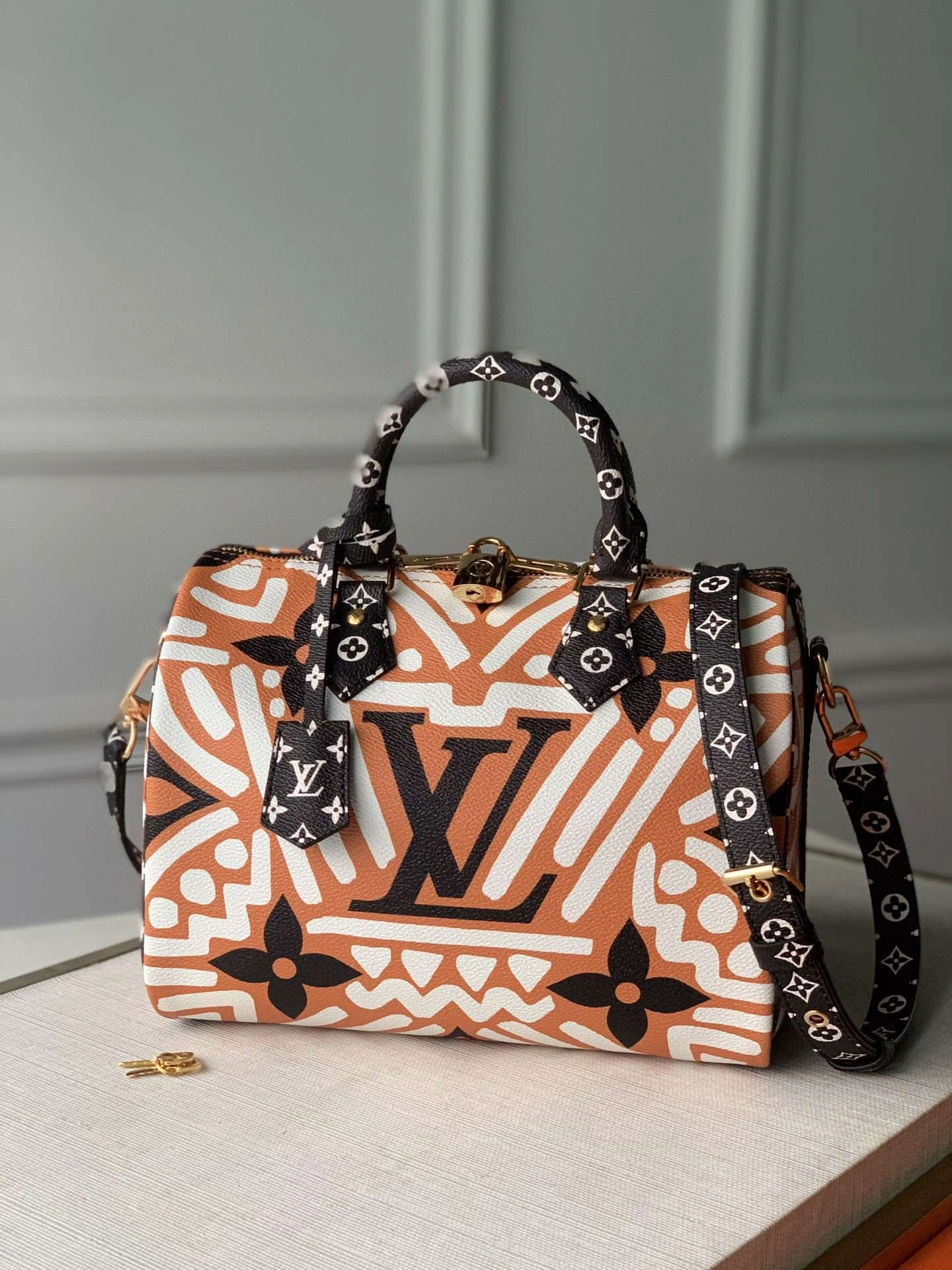 *MOMO--- M56588 item : A-B00H0155