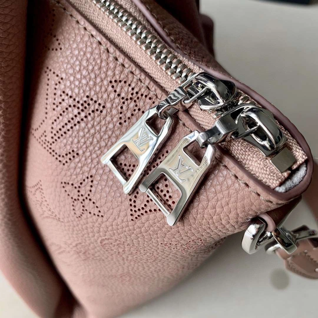 *MOMO--- M56906 Calfskin item : A-B00G3034