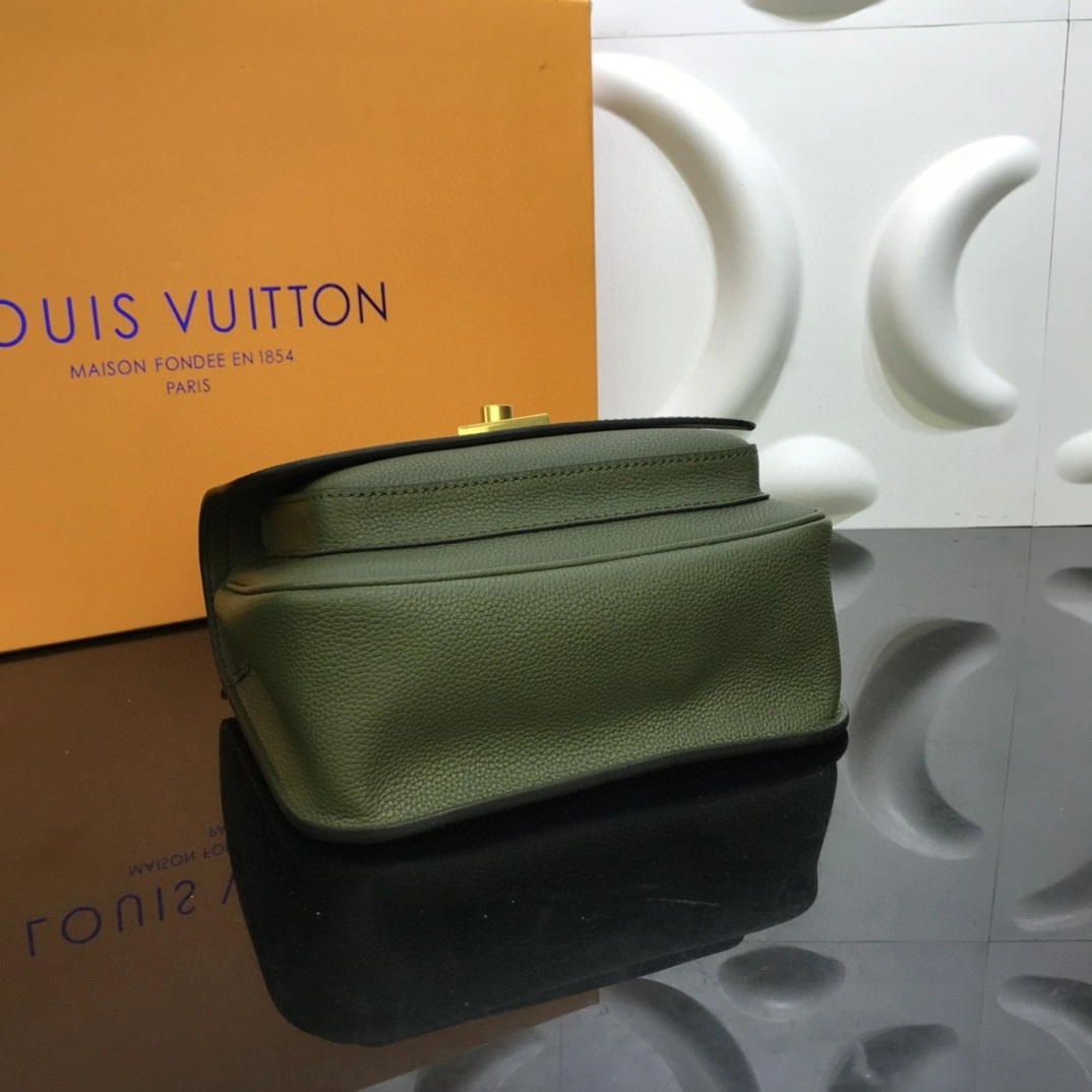 MOMO--- M57067 item : A-B00H0307