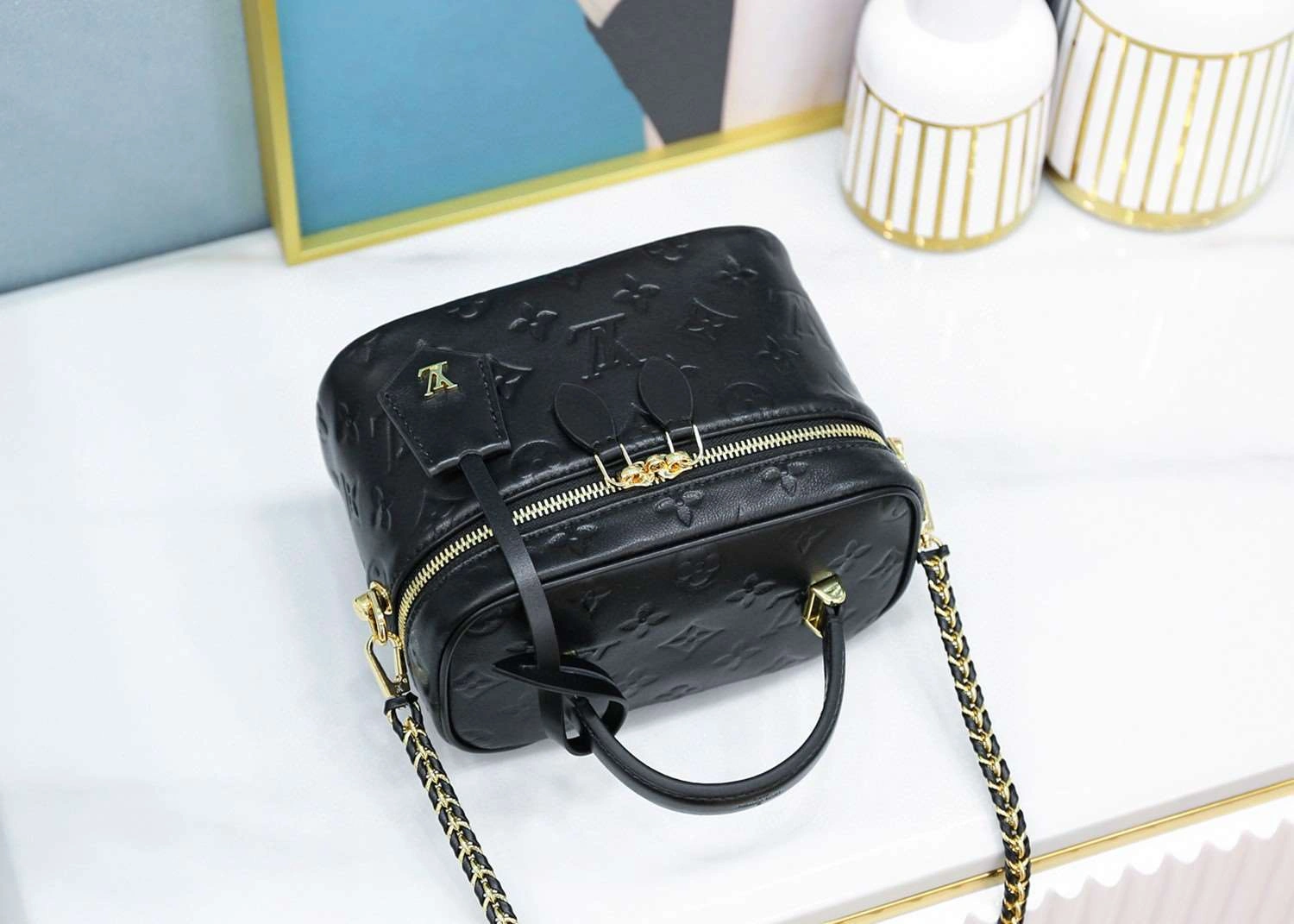 *MOMO--- M57118Vanity item : A-B173G2952