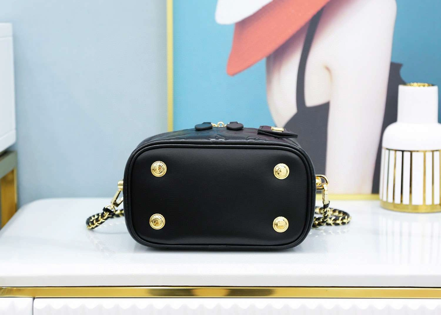 *MOMO--- M57118Vanity item : A-B173G2952