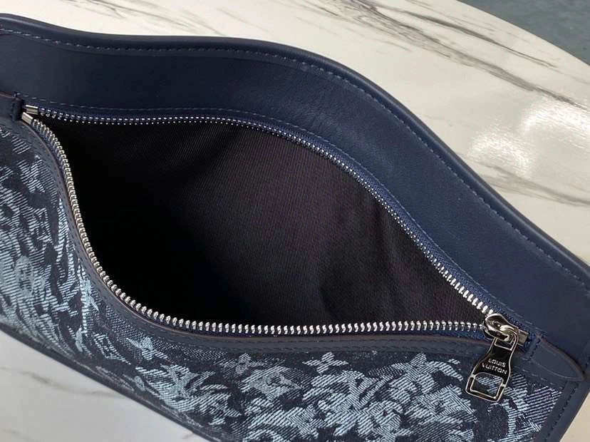 *MOMO--- M57284 item : A-B330G2706