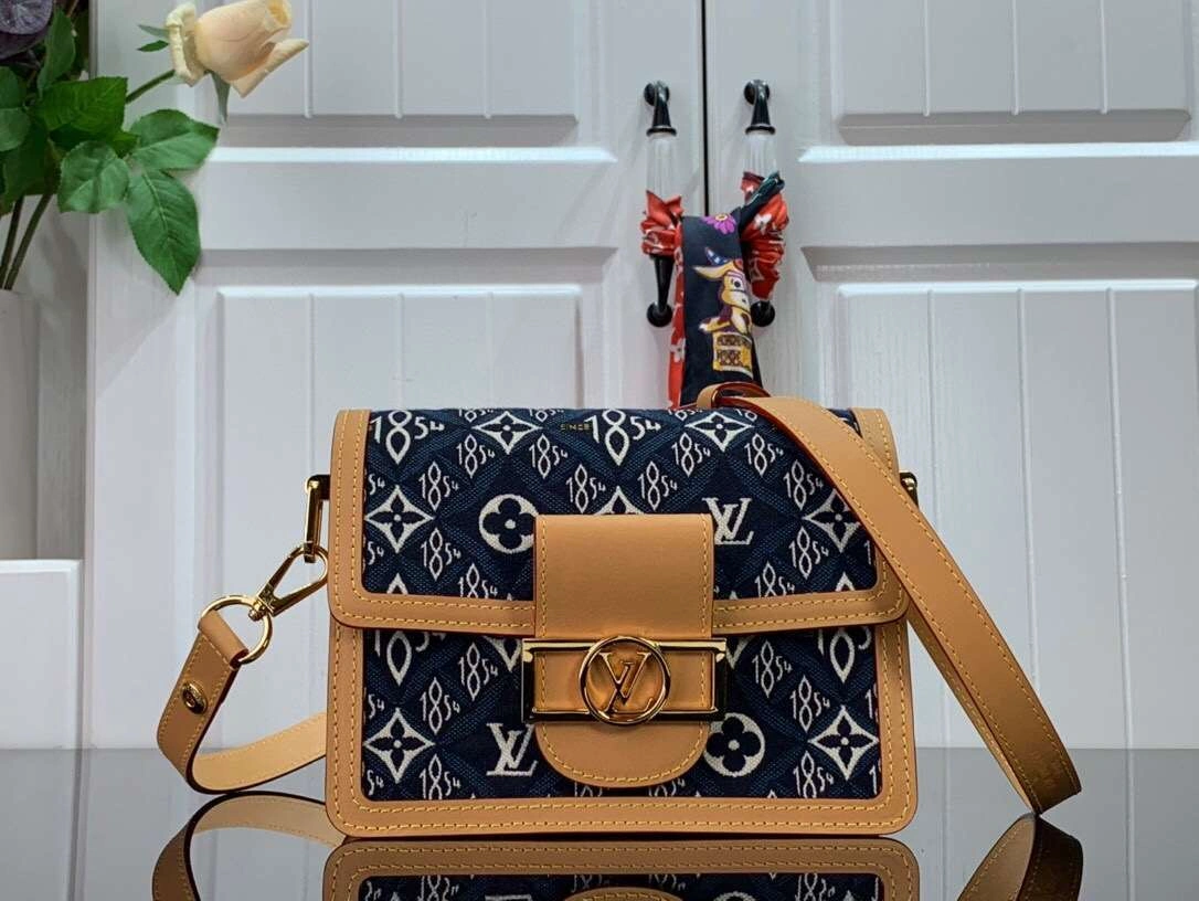MOMO--- M57394 item :174B70E1801