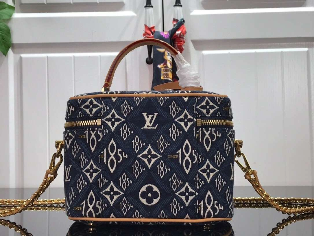 *MOMO--- M57403 item :174B63E1536