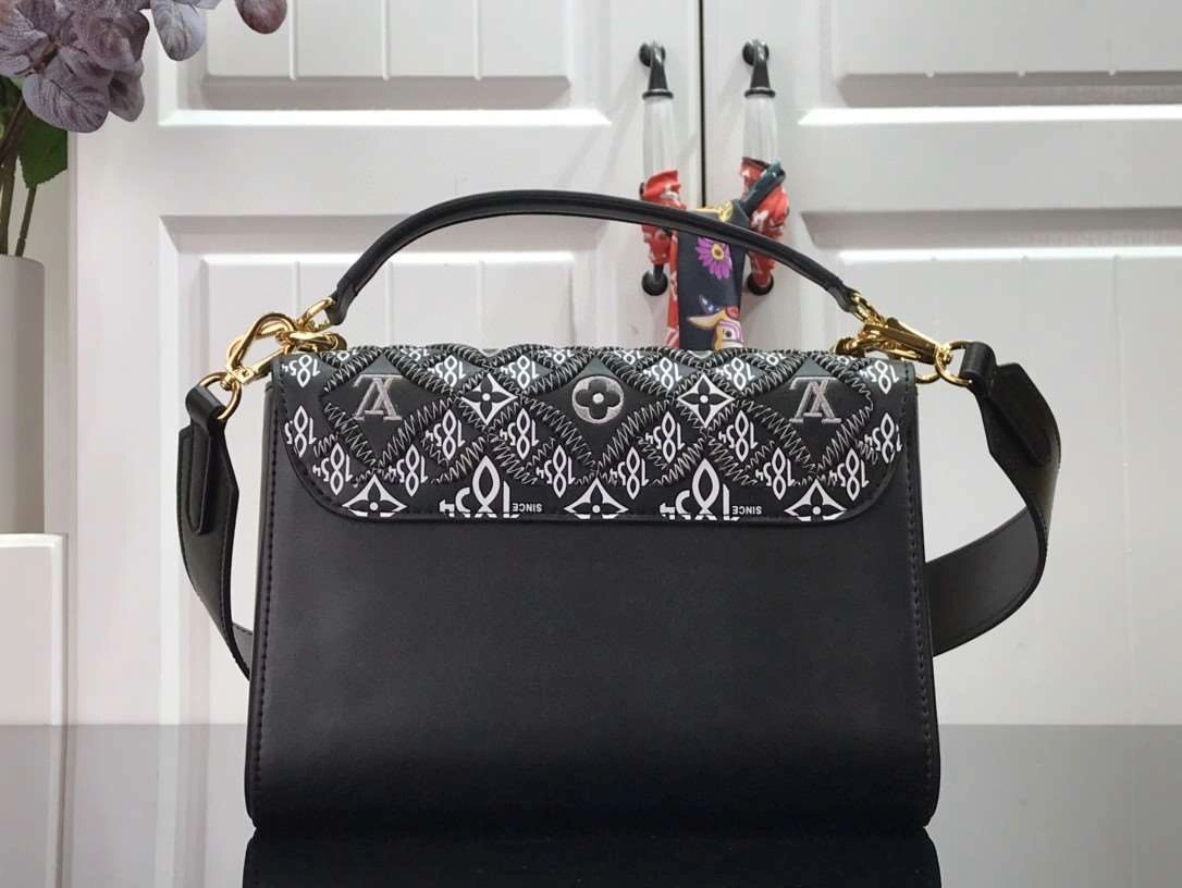 *MOMO--- M57442 Calfskin item : A-B174G3047