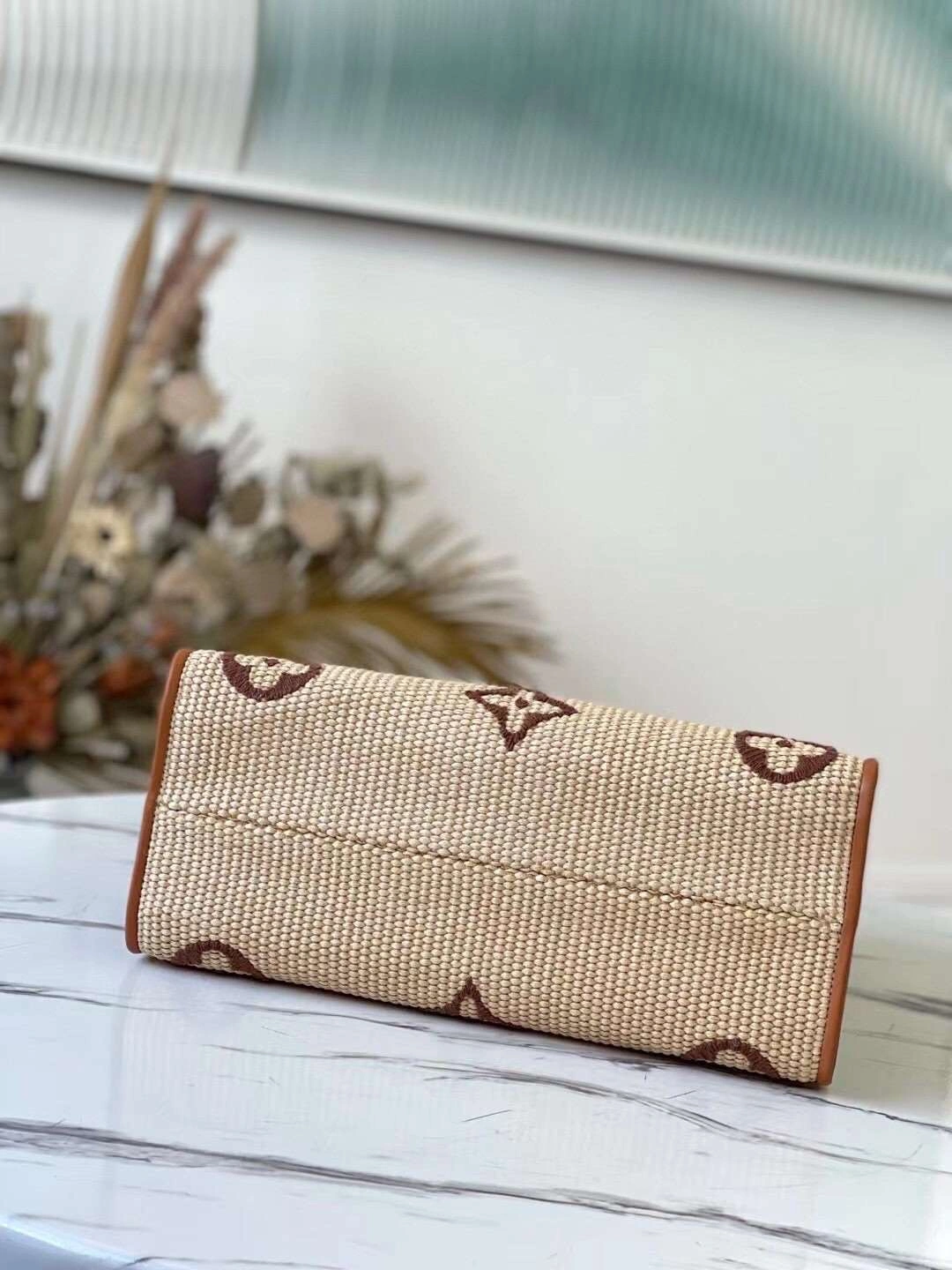 *MOMO--- M57644 item : A-B00H0238