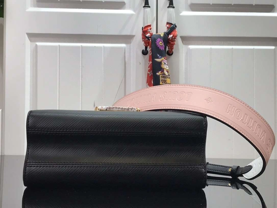 *MOMO--- M57667 item : A-B174G3032