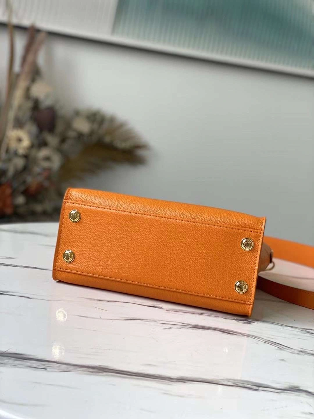 *MOMO--- M57730 Calfskin item : A-B00G3031