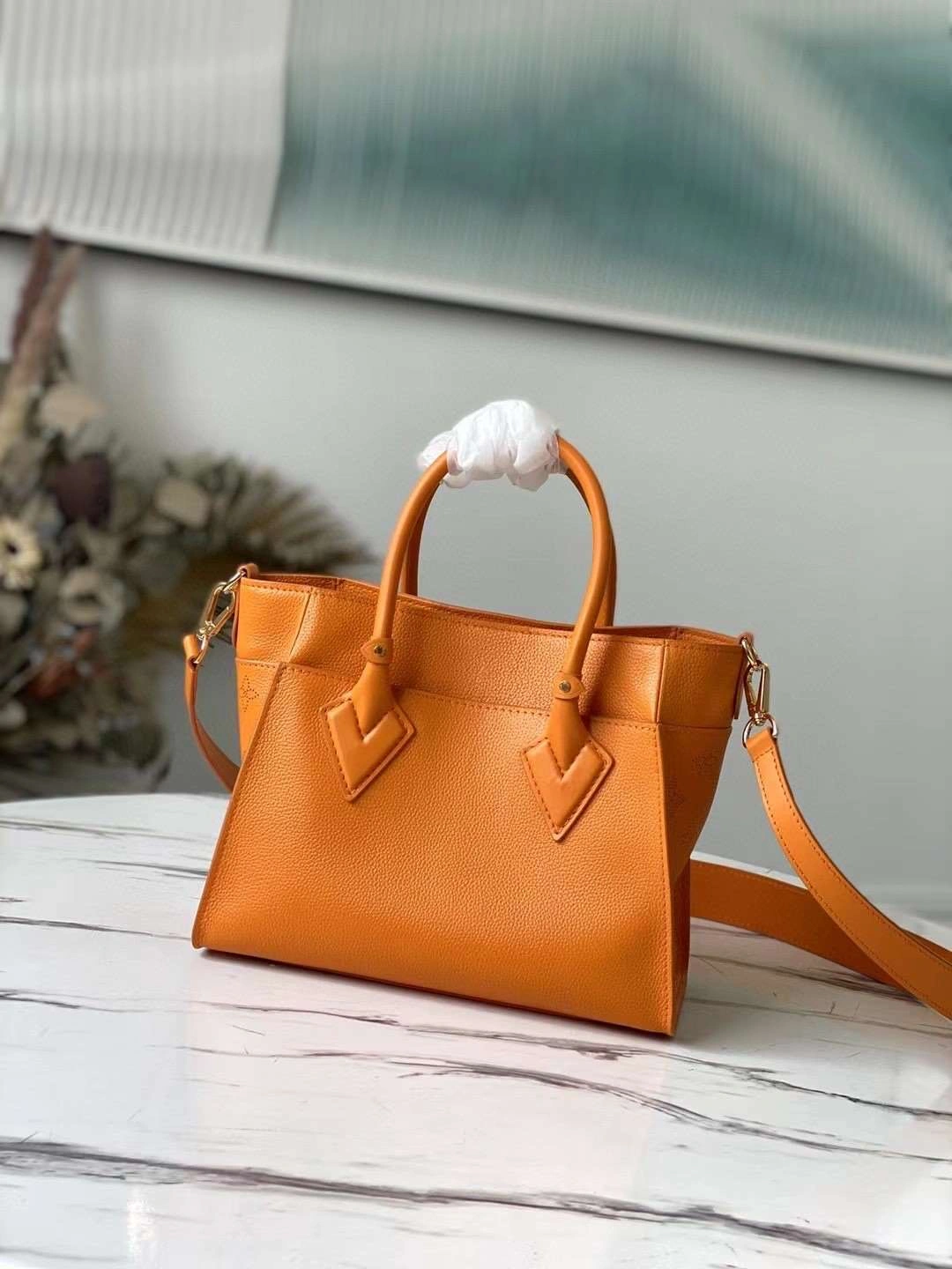 *MOMO--- M57730 Calfskin item : A-B00G3031