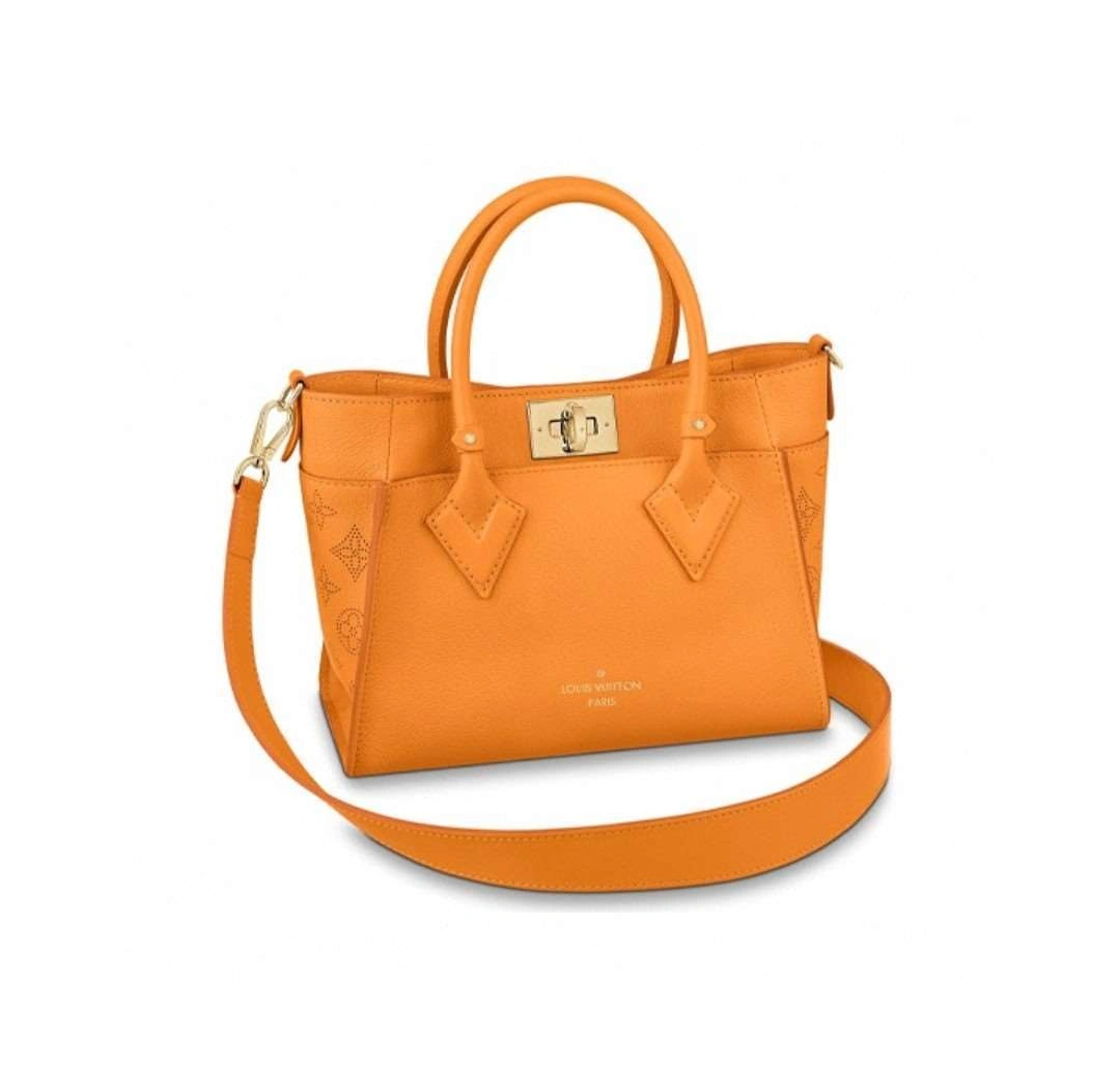 *MOMO--- M57730 Calfskin item : A-B00G3031