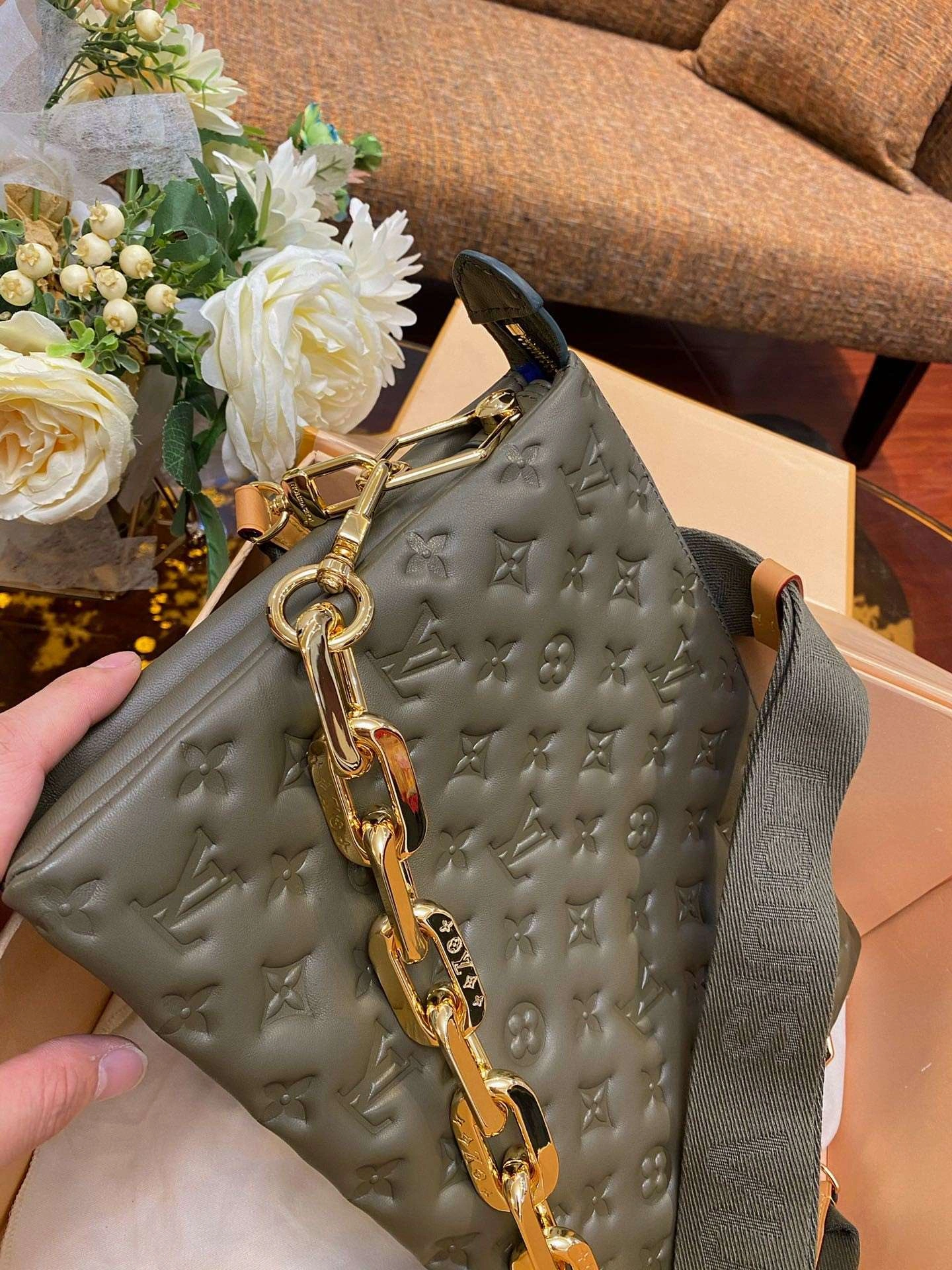 *MOMO--- M57782 sheephide item : A-B00G2966