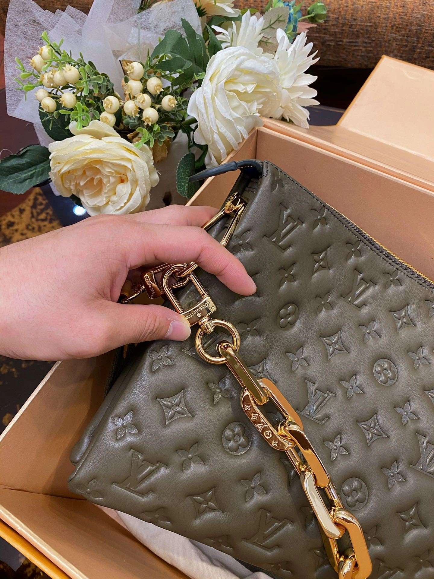 *MOMO--- M57782 sheephide item : A-B00G2966