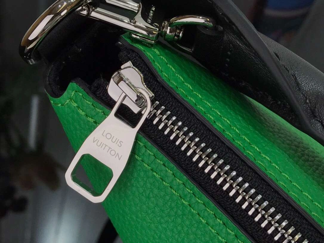 *MOMO--- M57934 3 colour item :174B86E1803-3